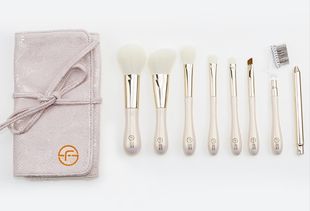 專注服務，成就品牌 東莞向日葵美容用品公司致力口腔衛(wèi)生用品行業(yè)領袖